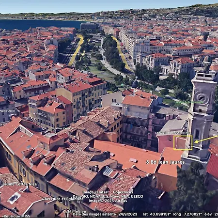 Two With Ac In The Heart Of Old Nice, Each With Its Own Entrance
