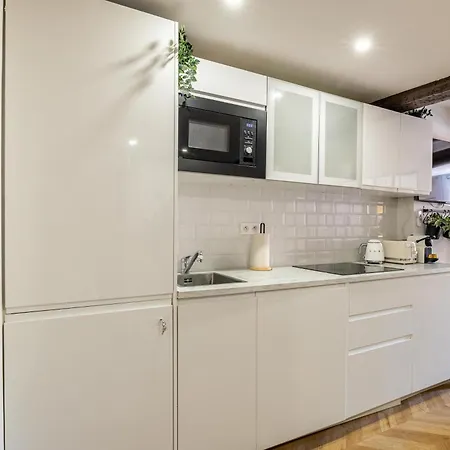 Lägenhet Two With Ac In The Heart Of Old Nice, Each With Its Own Entrance