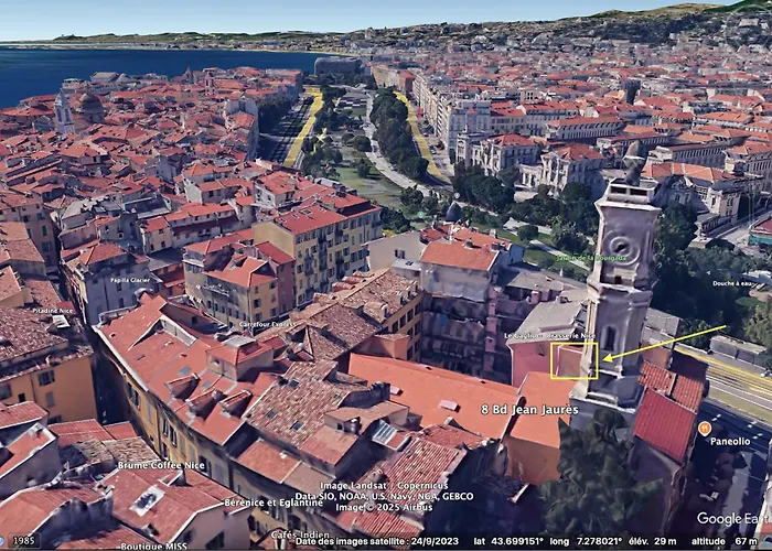 Two With Ac In The Heart Of Old Nice, Each With Its Own Entrance